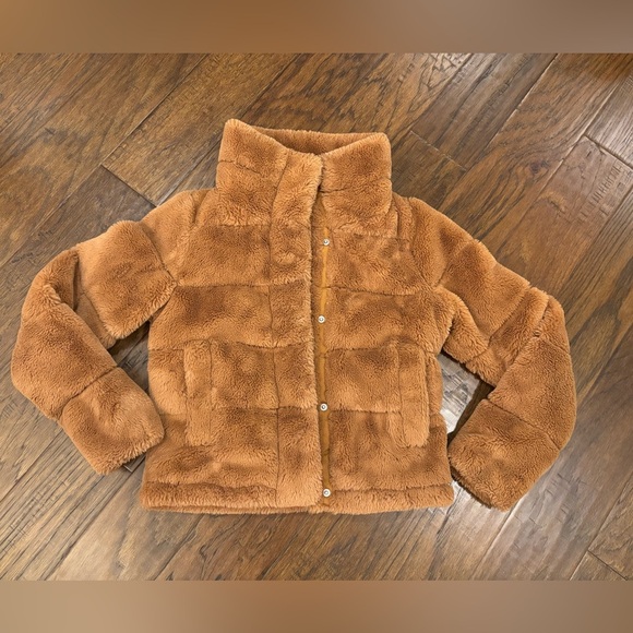 Abercrombie & Fitch Jackets & Blazers - Abercrombie Faux Fur Mini Puffer Jacket